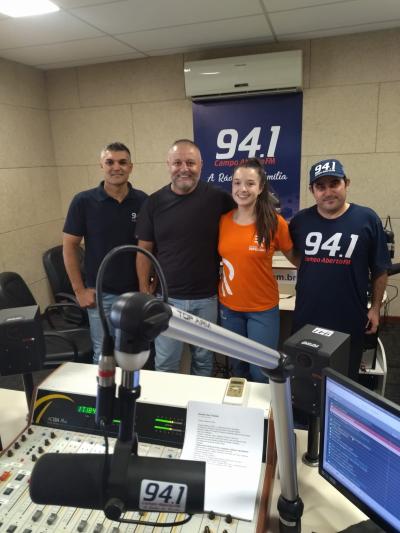  Campo Abeto FM comemorou com os ouvintes, 33 anos com programaÃ§Ã£o especial